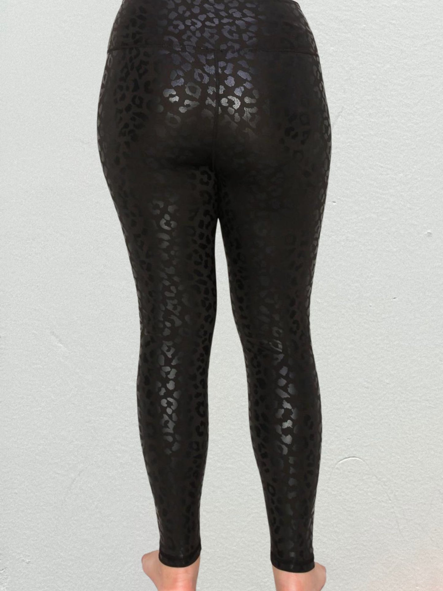 Women's Pleather Leopard Leggings (Plus)